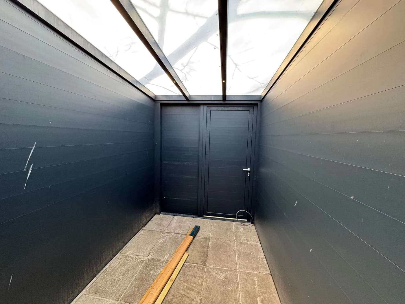 Discover Screens & Side Walls