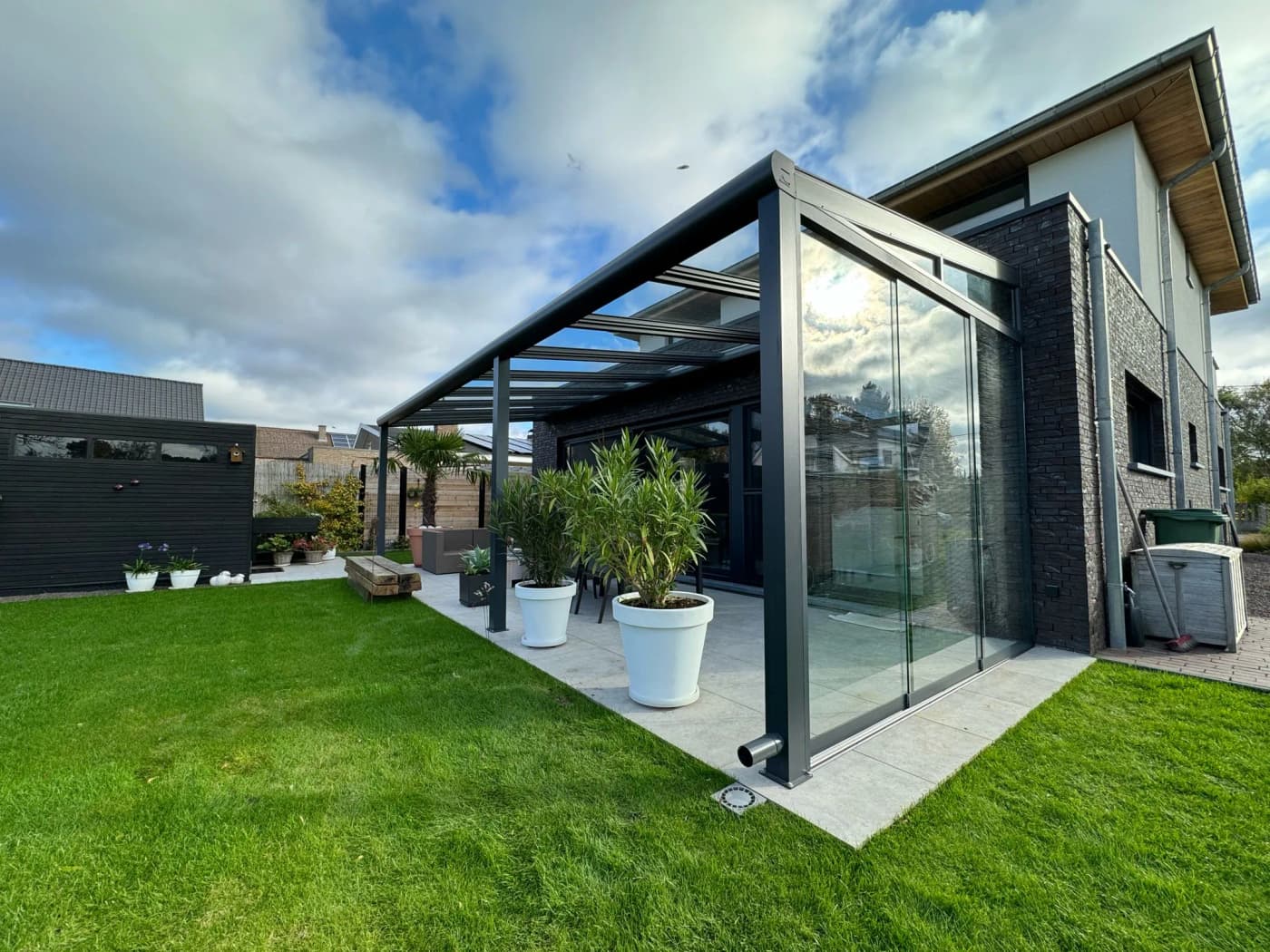 EL Veranda Services