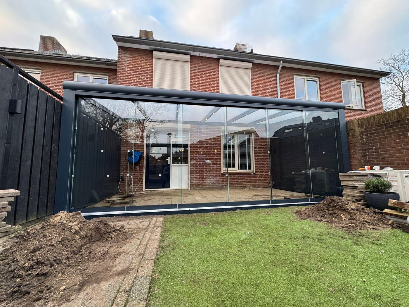 Cleaning and maintenance service for verandas